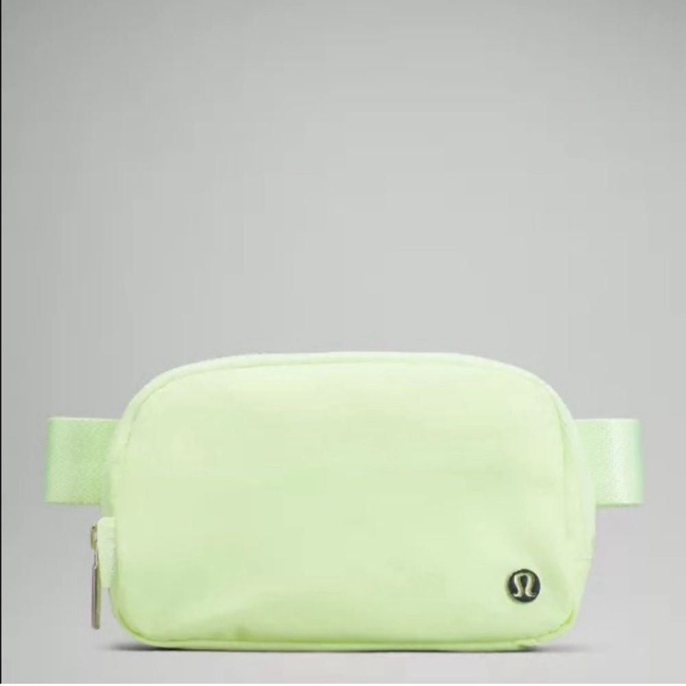 Lululemon Belt Bag Faded Zap 1L NWT